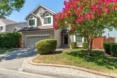 263 Wikiup Meadows Dr, Santa Rosa, CA 95403-8079