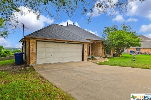 1209 Bowen Ave, Copperas Cove, TX 76522-3184