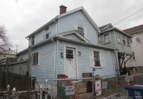 21 Jones Ave, Bridgeport, CT 06604-3113