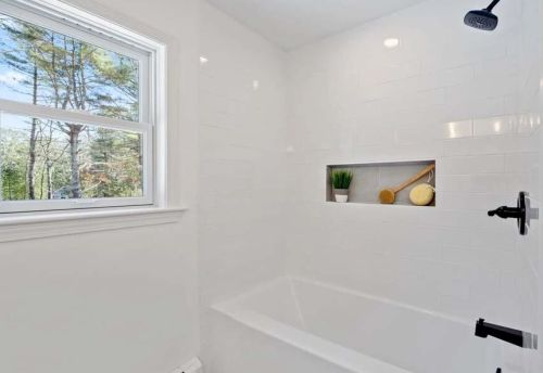 124 Mashpee Neck Rd, Mashpee MA  02649-3606 exterior