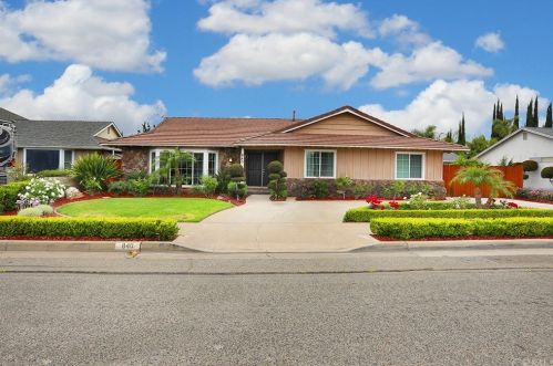 840 Yorba St, Orange, CA 92869-5052