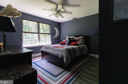 20 Kings Ct, Swedesboro NJ  08085-5033 exterior