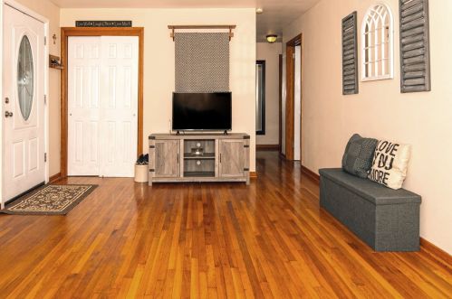 2632 Russell Dr, New Kensington PA  15068-3037 exterior