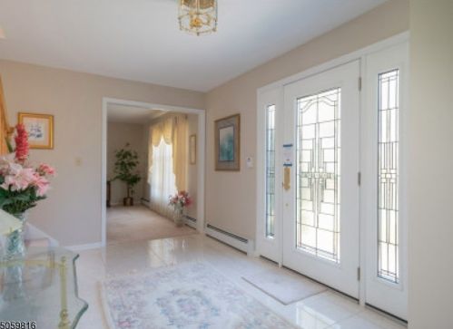 24 Forest Way, Greystone Park, NJ 07950-3263