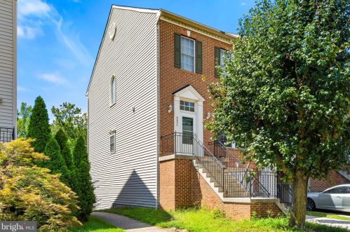 6652 Debra Lu Way, Springfield VA  22150-7821 exterior