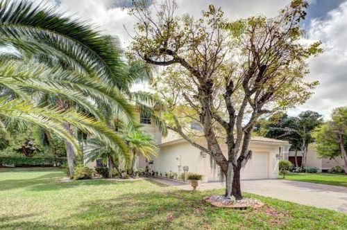 16101 27th St, Hollywood, FL 33027-5200