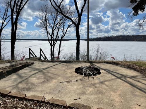 29117 Lake Ave, Paynesville MN  56362-9761 exterior