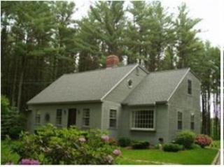 425 Pingree Hill Rd, Auburn, NH 03032-3831