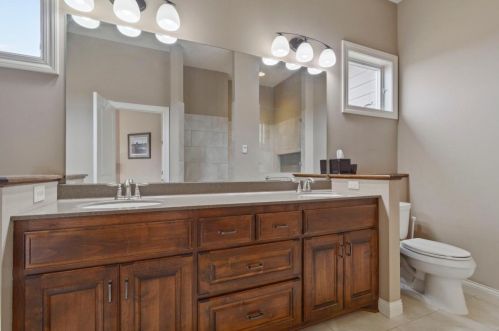 11856 Jamestown St, Minneapolis MN 55449-7526 exterior