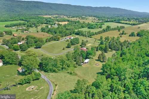 2204 Brook Creek Rd, Toms Brook VA  22660-2544 exterior