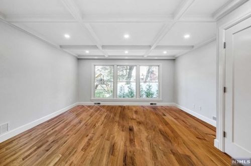 187 Charlotte Pl, Englewood NJ  07632-1615 exterior