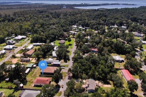 362 Palmetto Ave, Freeport, FL 32439-5055