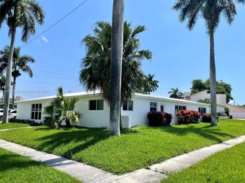 325 4 Ave, Dania Beach FL  33004-2723 exterior