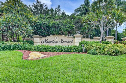 7399 Southampton Ter, Boynton Beach, FL 33436-8501