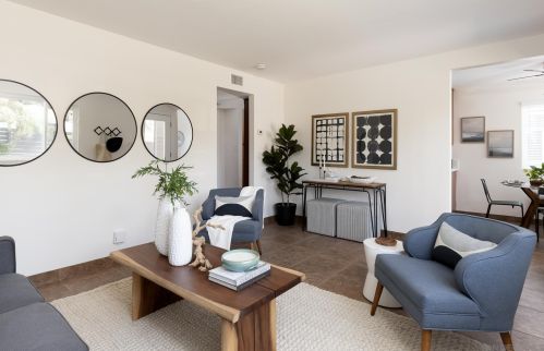 725 Teaberry St, Encinitas CA  92024-3353 exterior