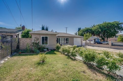24897 Walnut St, Santa Clarita, CA 91321-1506