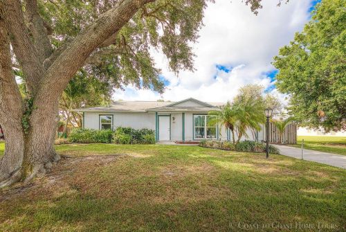 872 Nichols Ter, Fort Pierce, FL 34953-2609
