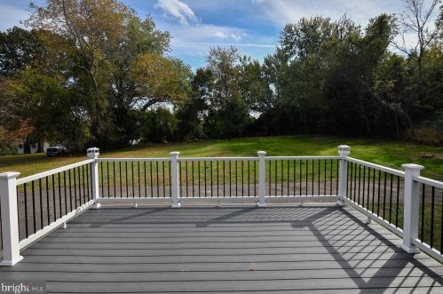 380 Ivy Mills Rd, Glen Mills PA  19342-1424 exterior