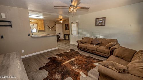 5336 14th Ave, Safford, AZ 85546-8328