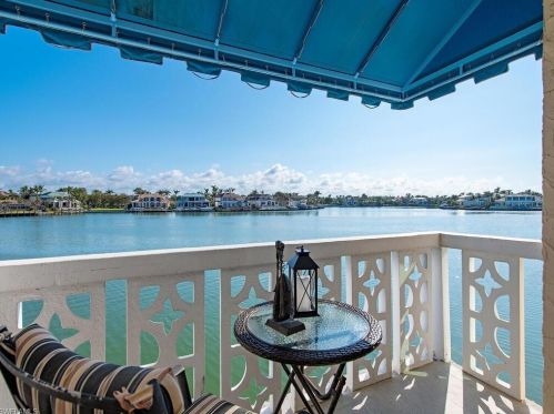 4000 Gulf Shore Blvd, Naples, FL 34103-2212