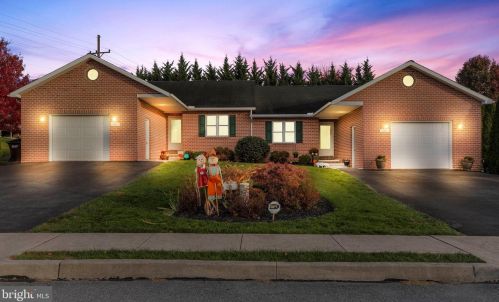 359 Nova Dr, Upton PA  17225-1545 exterior