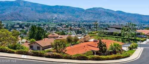 643 Dana Dr, Santa Paula CA  93060-1614 exterior