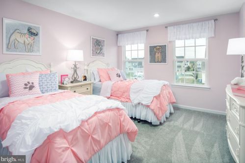 4246 Grandview Rd, Hanover PA 17331-9753 exterior