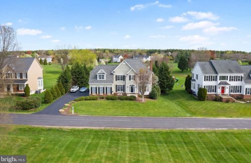 42306 Big Spg Ct, Leesburg VA 20176-6289 exterior