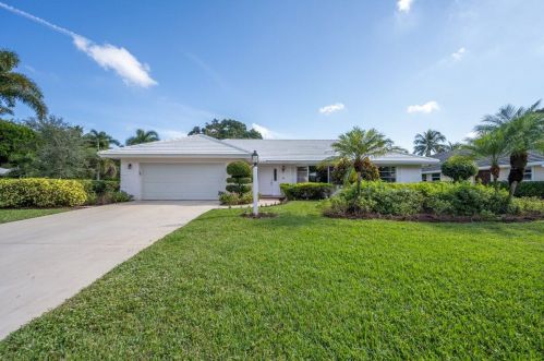 4682 Lake Dr, Boynton Beach, FL 33436-5903