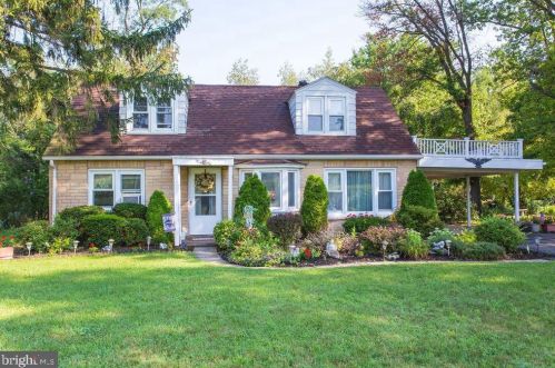 400 Airport Rd, Lees Cross Roads, PA 17257-9001