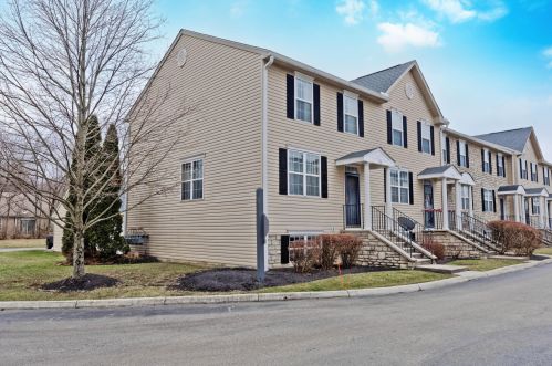 136 Preswicke Ml, Blacklick, OH 43004-8769