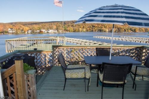 636 Jersey Ave, Greenwood Lake, NY 10925-2012