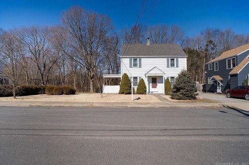 57 Sholes Ave, Norwich, CT 06360-2203