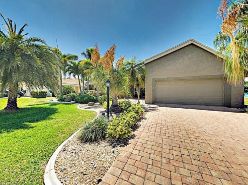 2810 20th Ave, Cape Coral, FL 33904-4019