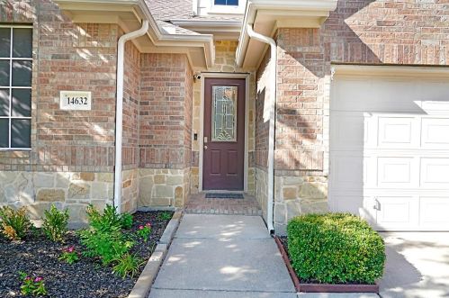 14632 Crystal Lake Dr, Oak Point TX  75068-2768 exterior