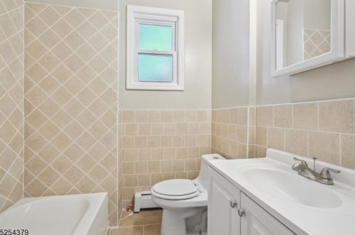 111 38 St, Irvington NJ 07111-1203 exterior