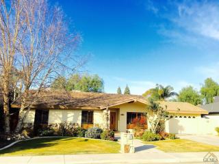 4504 Brewer Ave, Bakersfield, CA 93306-2313