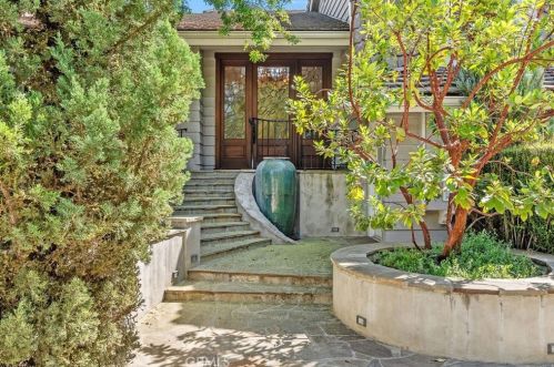 5072 Grandview Ave, Yorba Linda CA 92886-4239 exterior