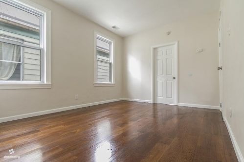 328 Avenue A, Bayonne NJ  07002-1320 exterior