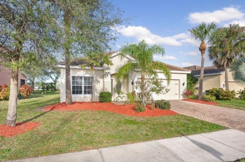 2877 Inlet Cove Ln, Naples, FL 34120-7569