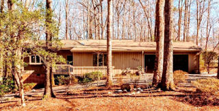 7052 Maple Cir, Sanford, NC 27332-7314