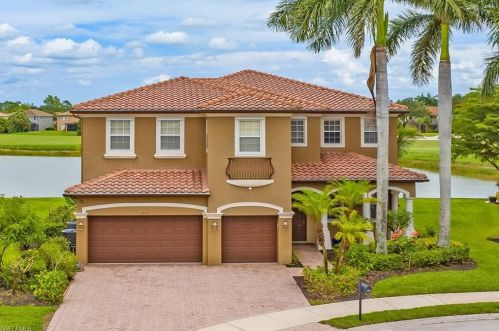 1770 Sarazen Pl, Naples, FL 34120-0537