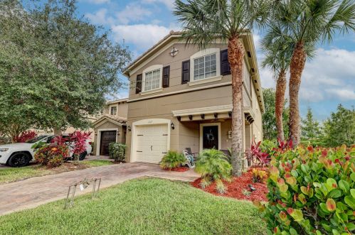 2227 Portsmouth Ln, Fort Pierce, FL 34953-4365