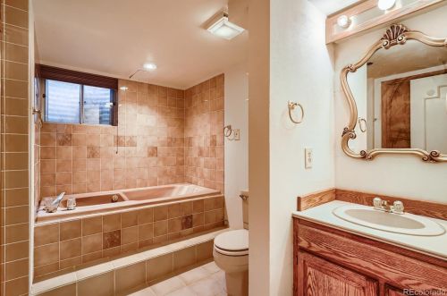 2318 Rifle St, Denver CO 80013-1548 exterior