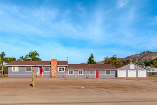 12550 Acadia Way, Lakeside, CA 92040-1416