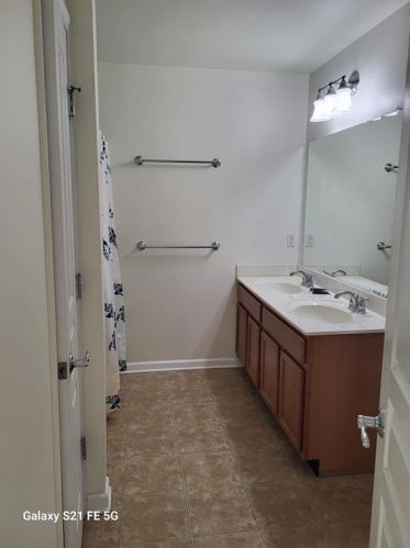 1511 Artisan Ct, Breinigsville PA  18031-1583 exterior