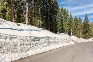12424 Ski Slope Way, Truckee, CA 96161-6610
