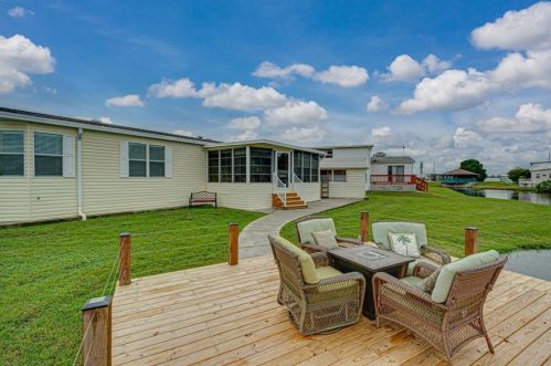 4990 Mount Olive Shores Dr, Polk City FL  33868-9307 exterior