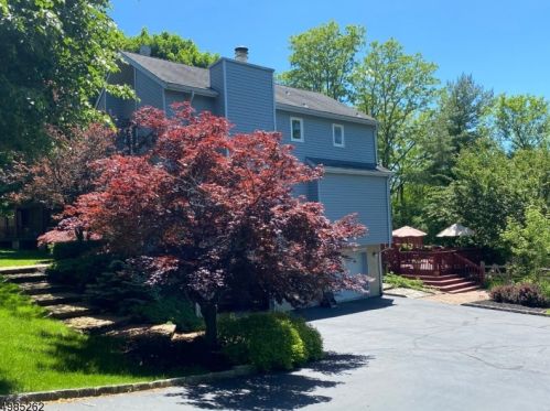 66 Dewey Ave, High Bridge, NJ 08829-2404