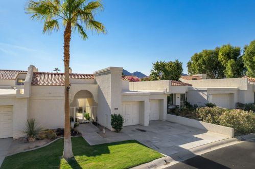 49970 Avenida Vista Bonita, La Quinta CA  92253-2613 exterior